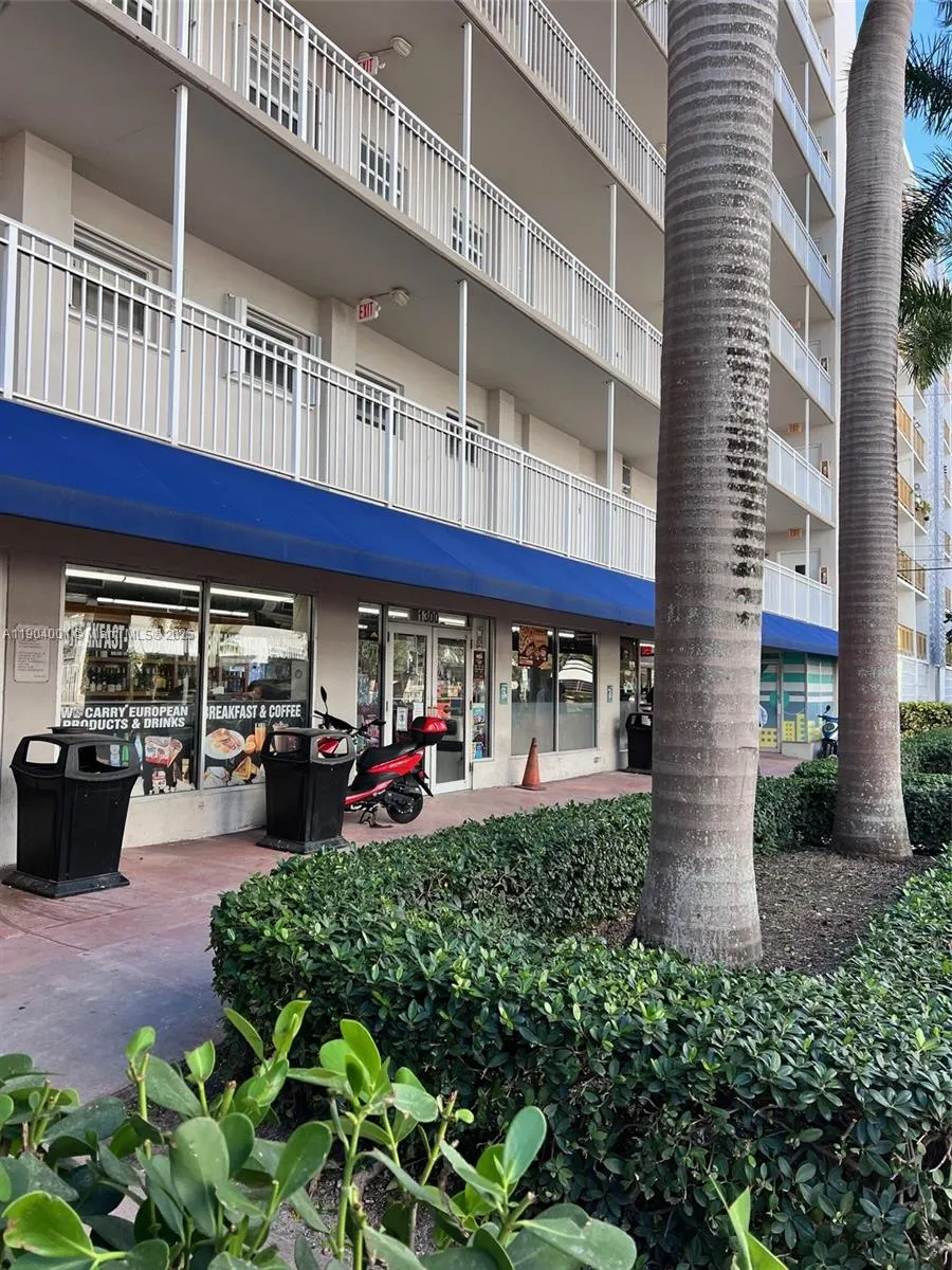 1300 Lincoln Rd, #D604