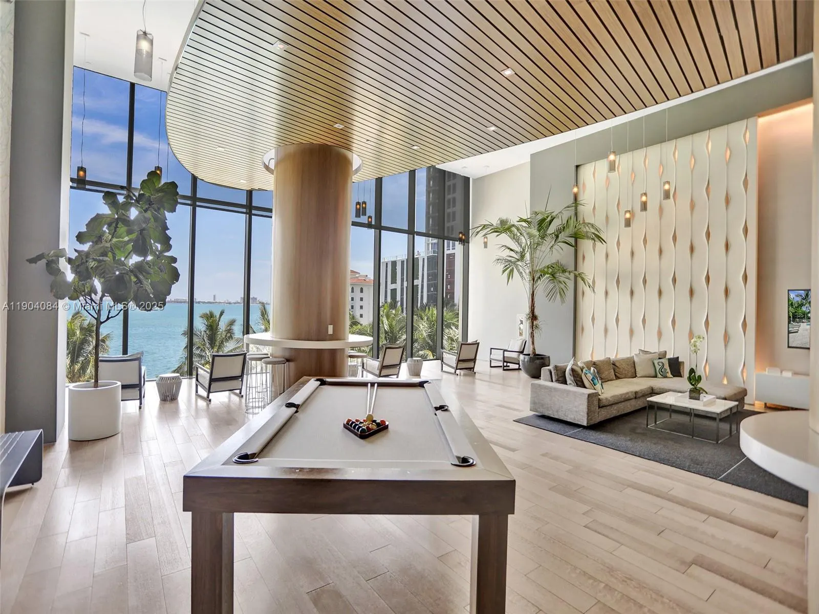 460 NE 28th St, #505