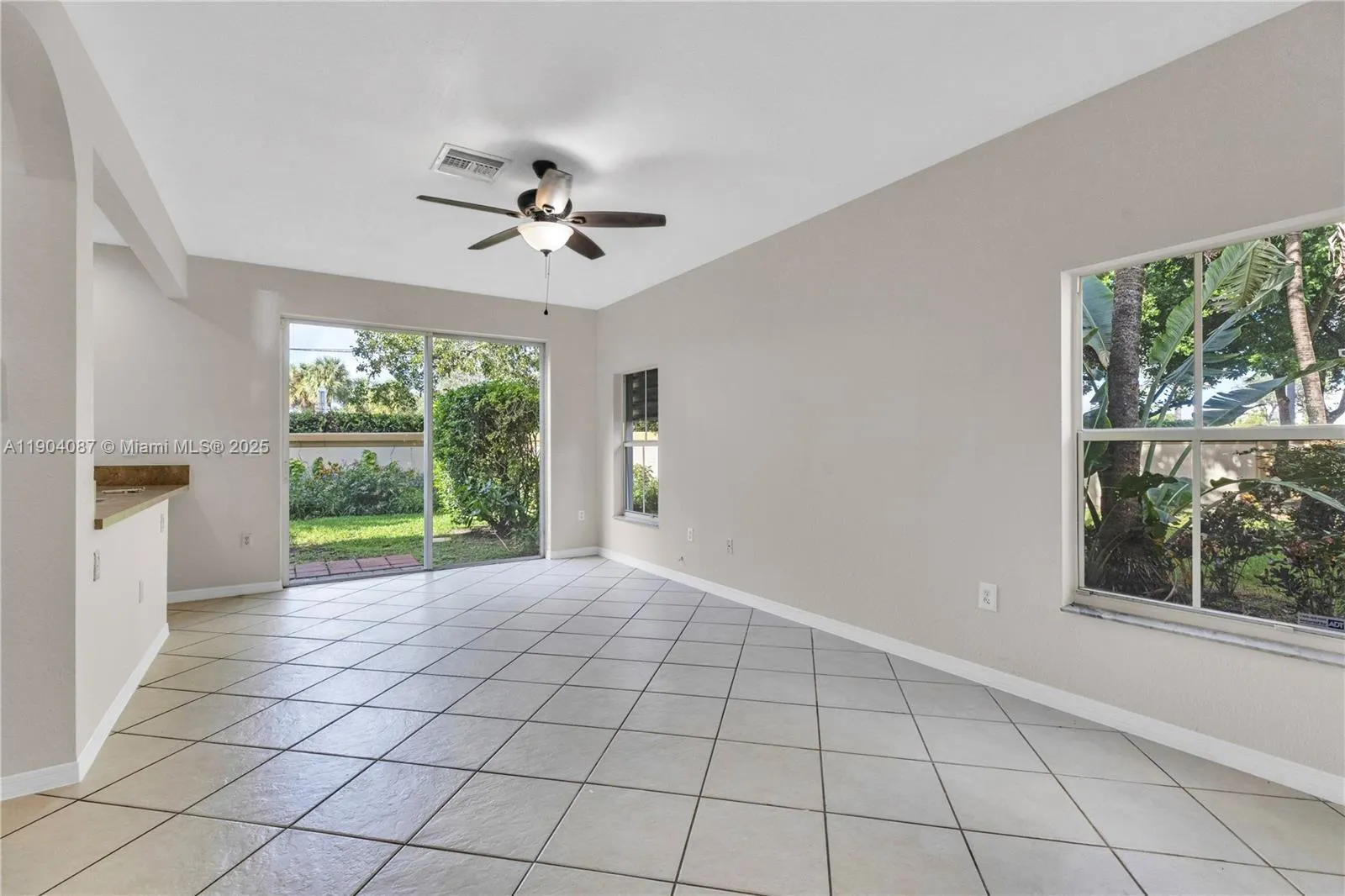 3459 Merrick Ln, #501