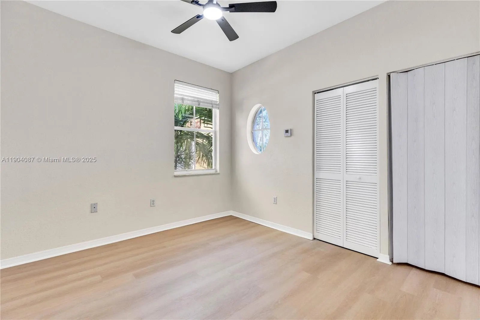 3459 Merrick Ln, #501