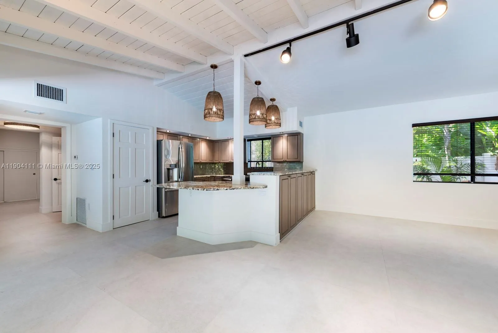 1107 NE 118th St, #1107