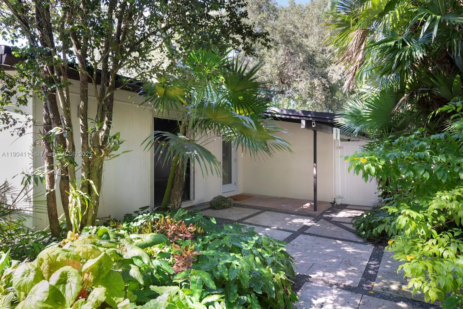 1107 NE 118th St, #1107