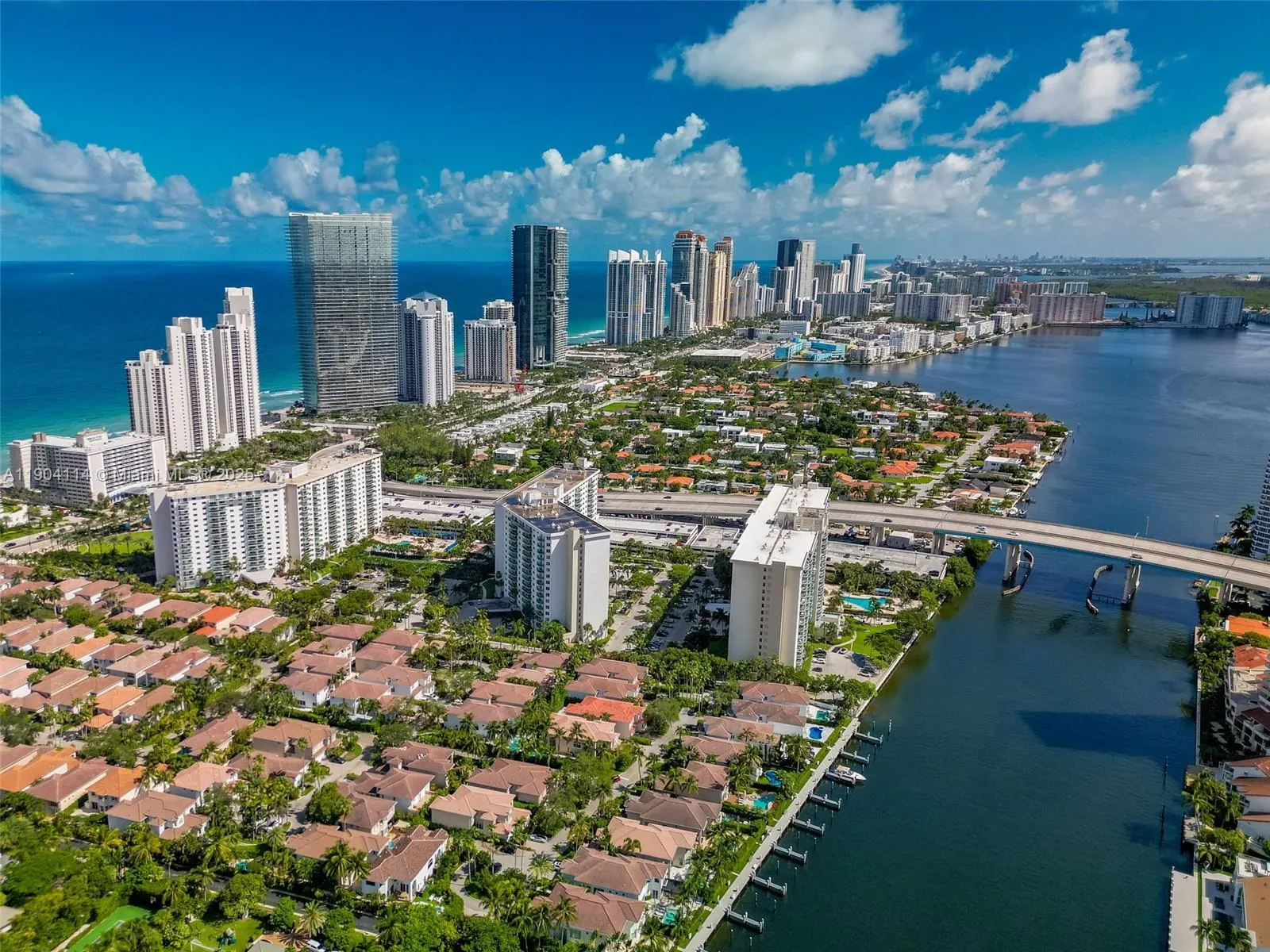 19390 Collins Ave, #209