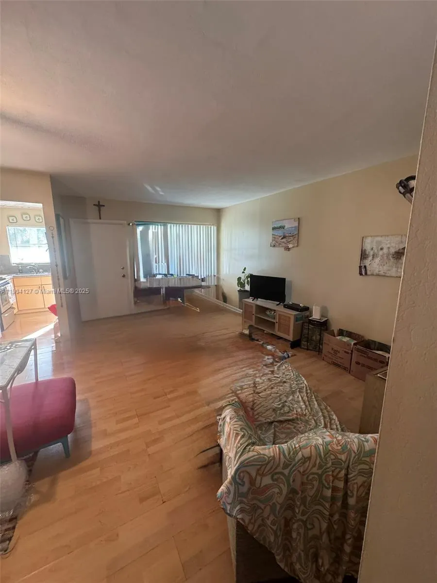 270 SE Layne Blvd, #212