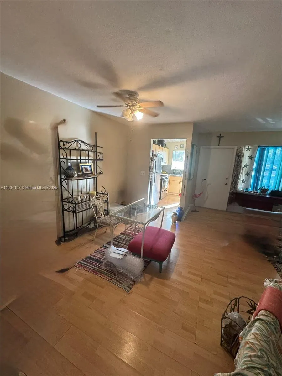 270 SE Layne Blvd, #212