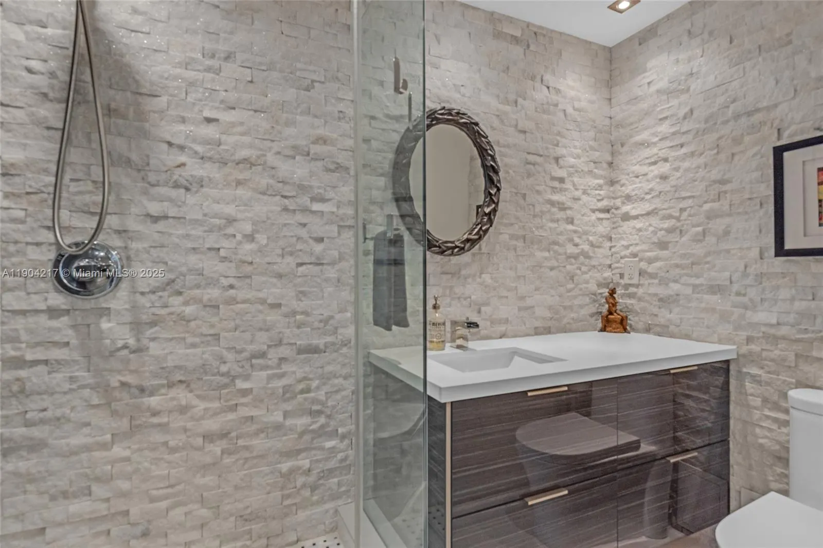 1950 S Ocean Dr, #22N