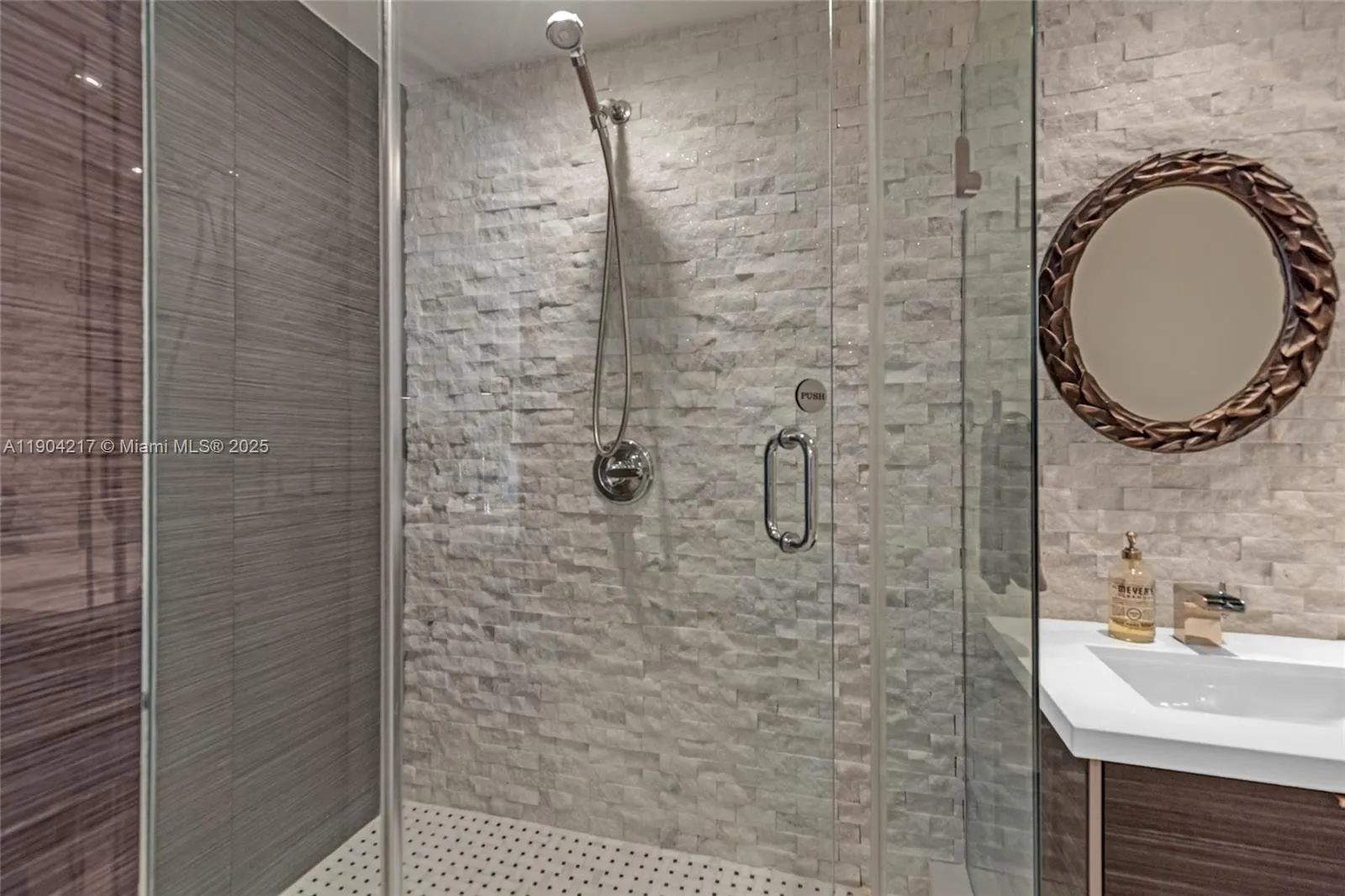 1950 S Ocean Dr, #22N