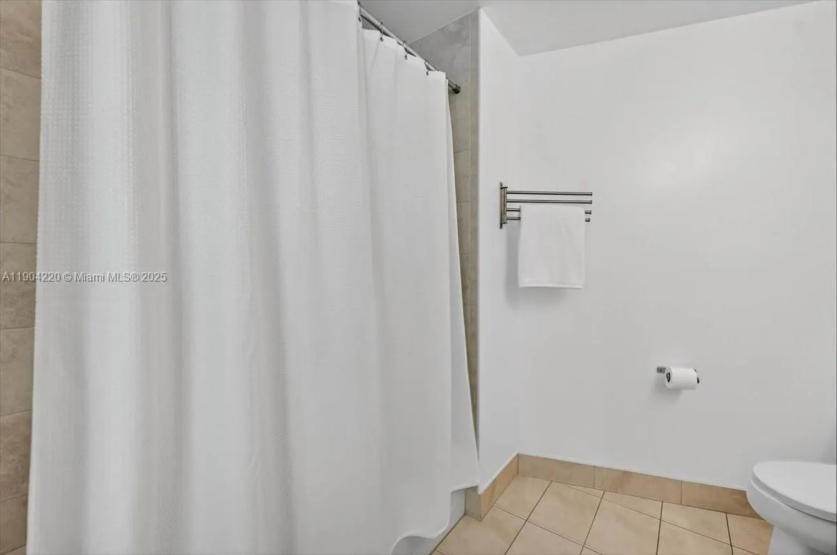 1900 N Bayshore Dr, #1518