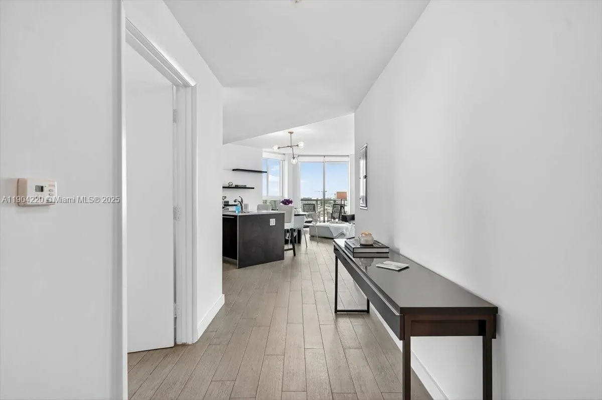 1900 N Bayshore Dr, #1518