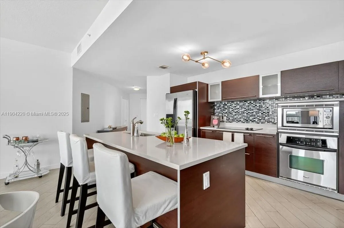 1900 N Bayshore Dr, #1518