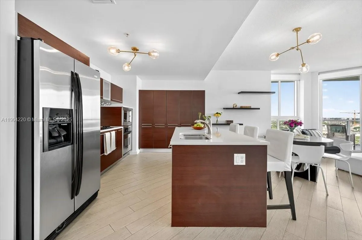 1900 N Bayshore Dr, #1518