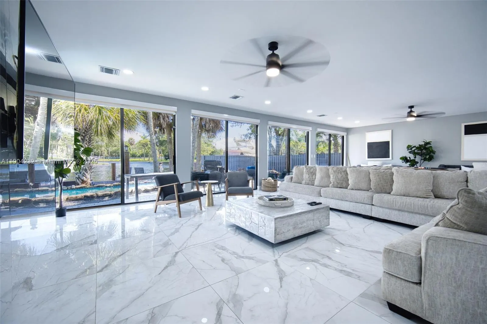 1030 SW 14th Ter, #0