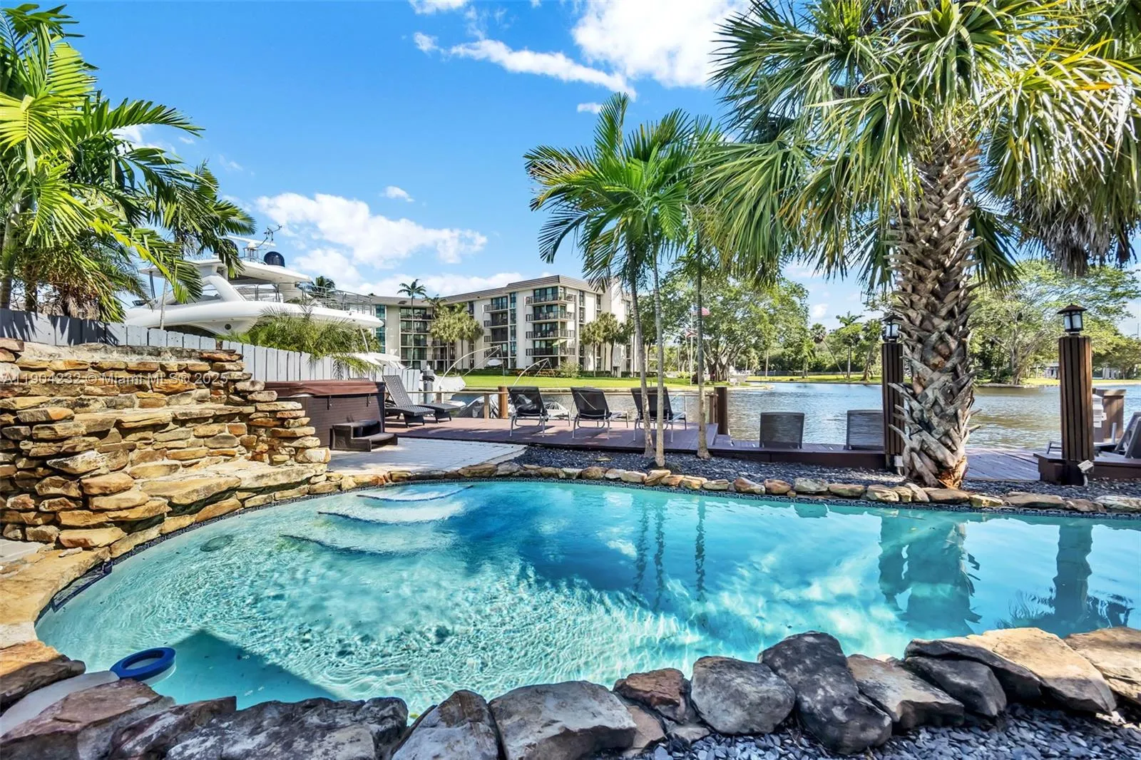 1030 SW 14th Ter, #0