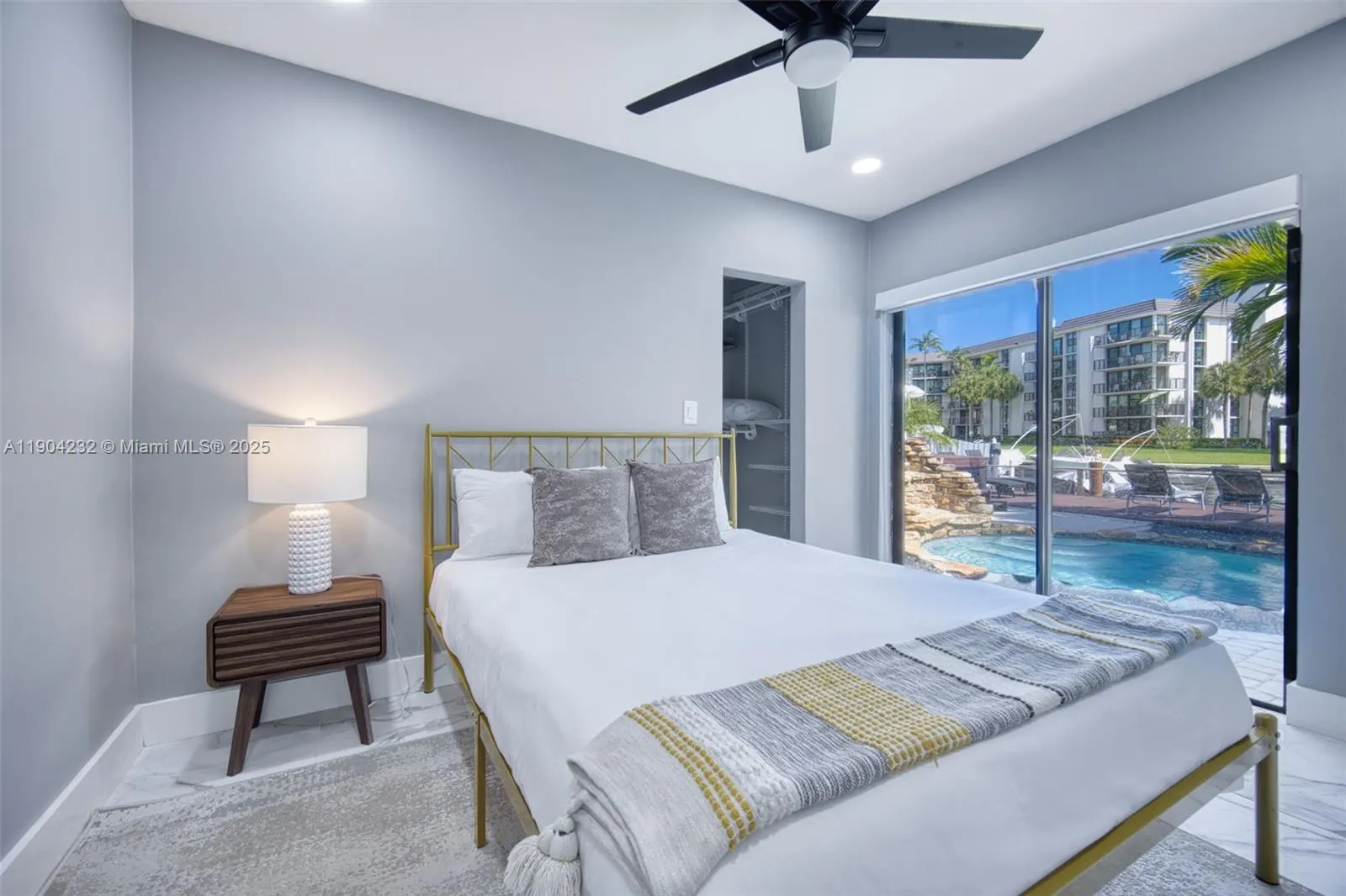 1030 SW 14th Ter, #0