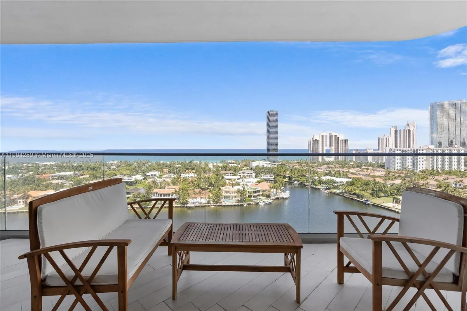 19707 Turnberry Way, #19H