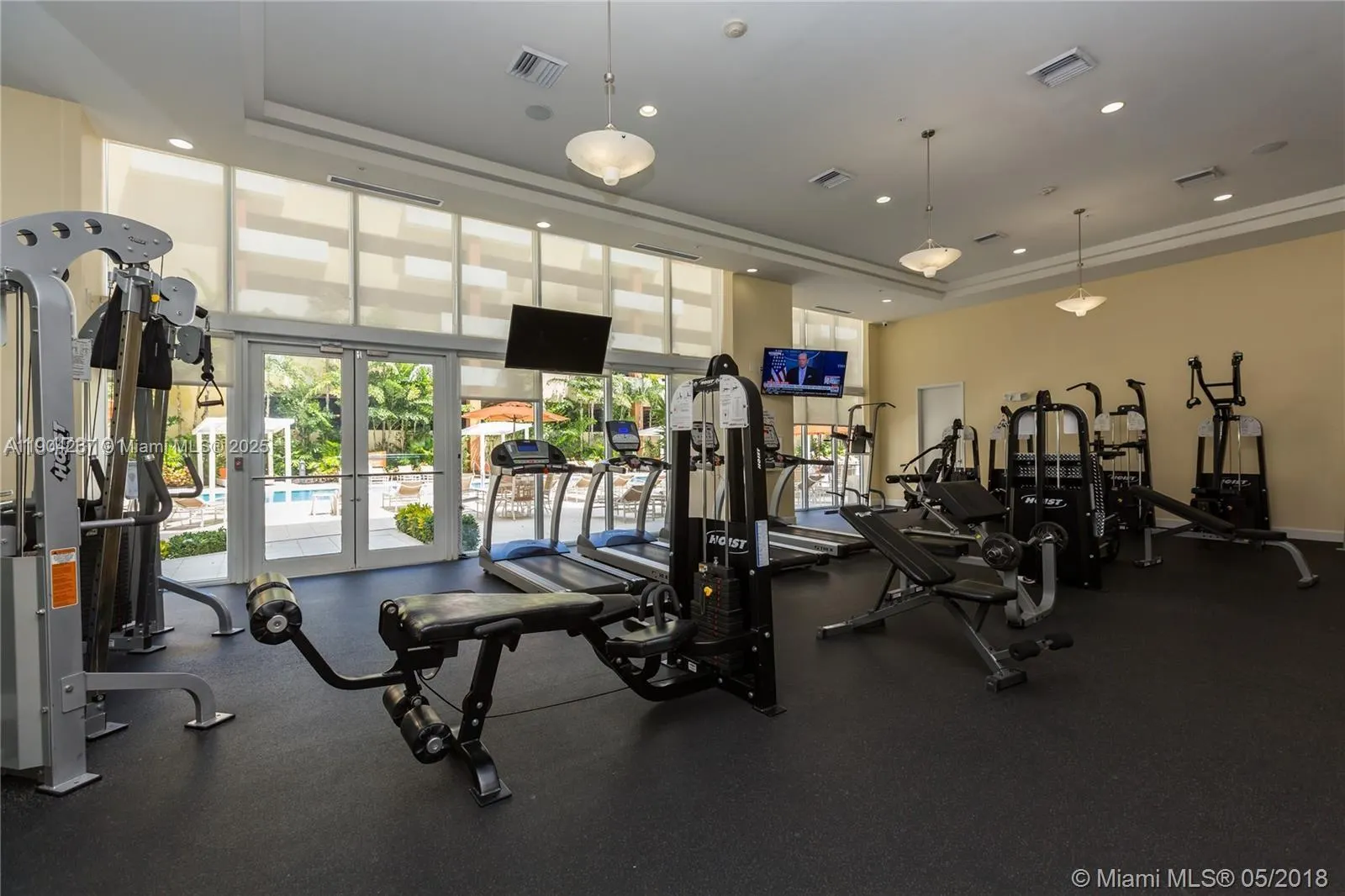 18800 NE 29th Ave, #825