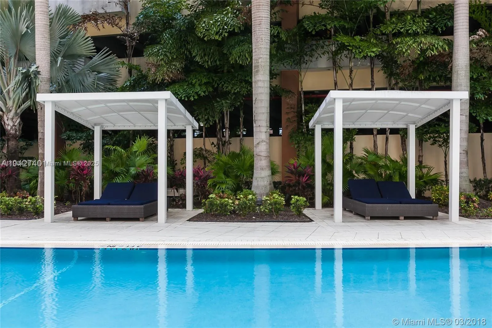 18800 NE 29th Ave, #825