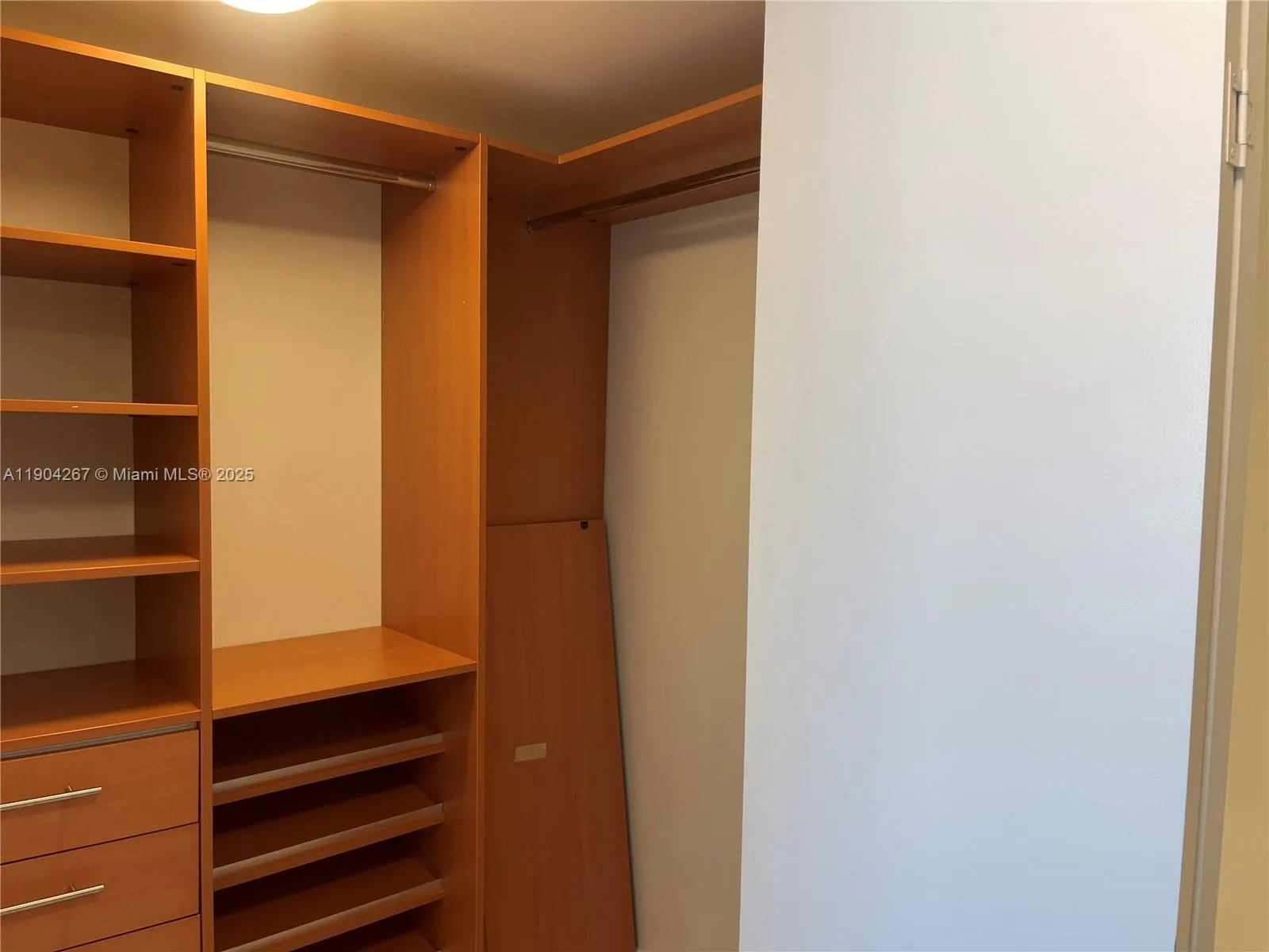 18800 NE 29th Ave, #825