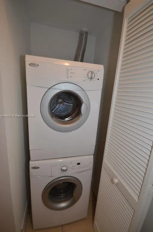 400 N Federal Hwy, #302N