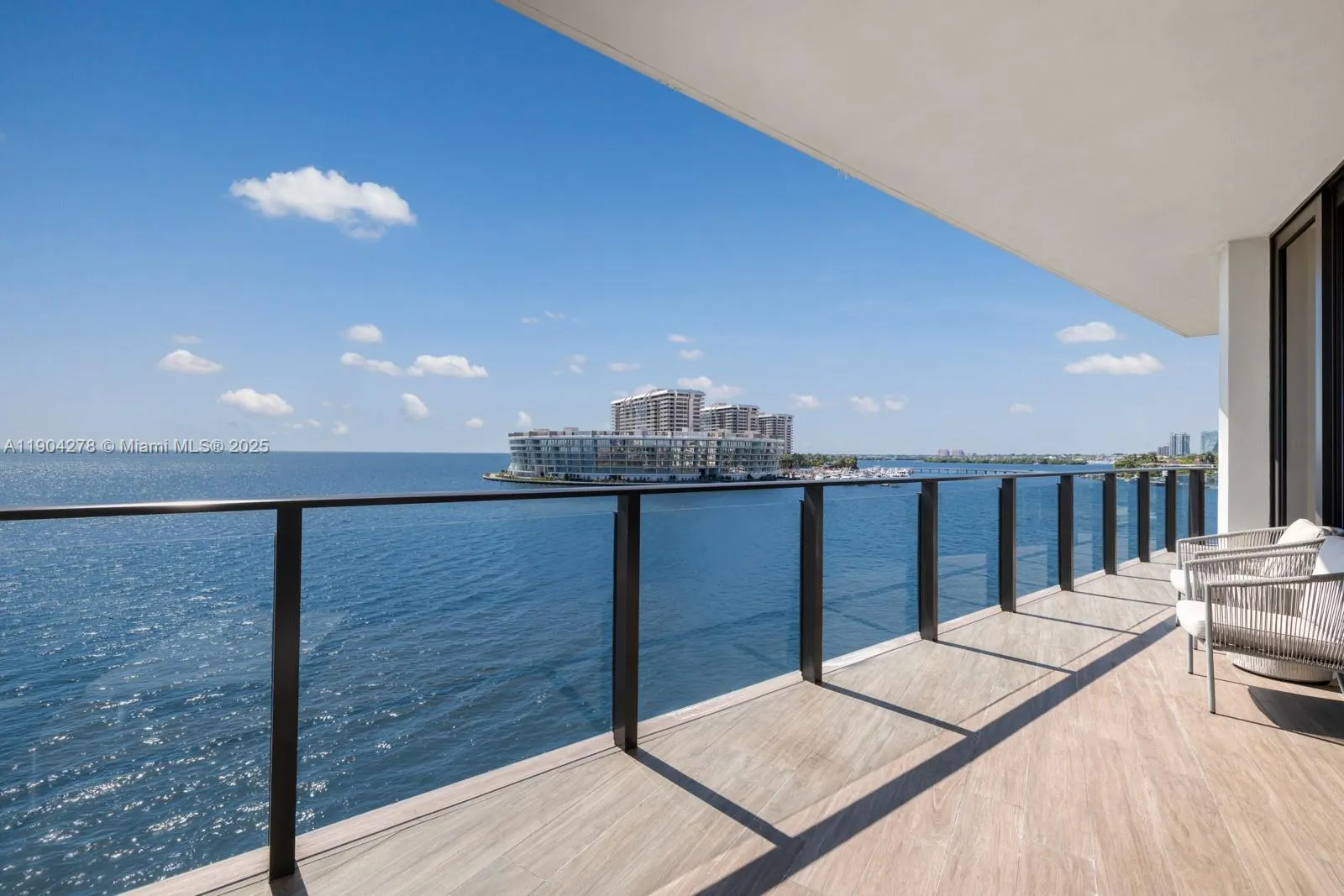 3581 E Glencoe St, #501