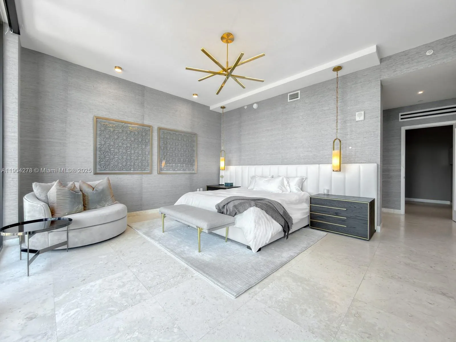 3581 E Glencoe St, #501