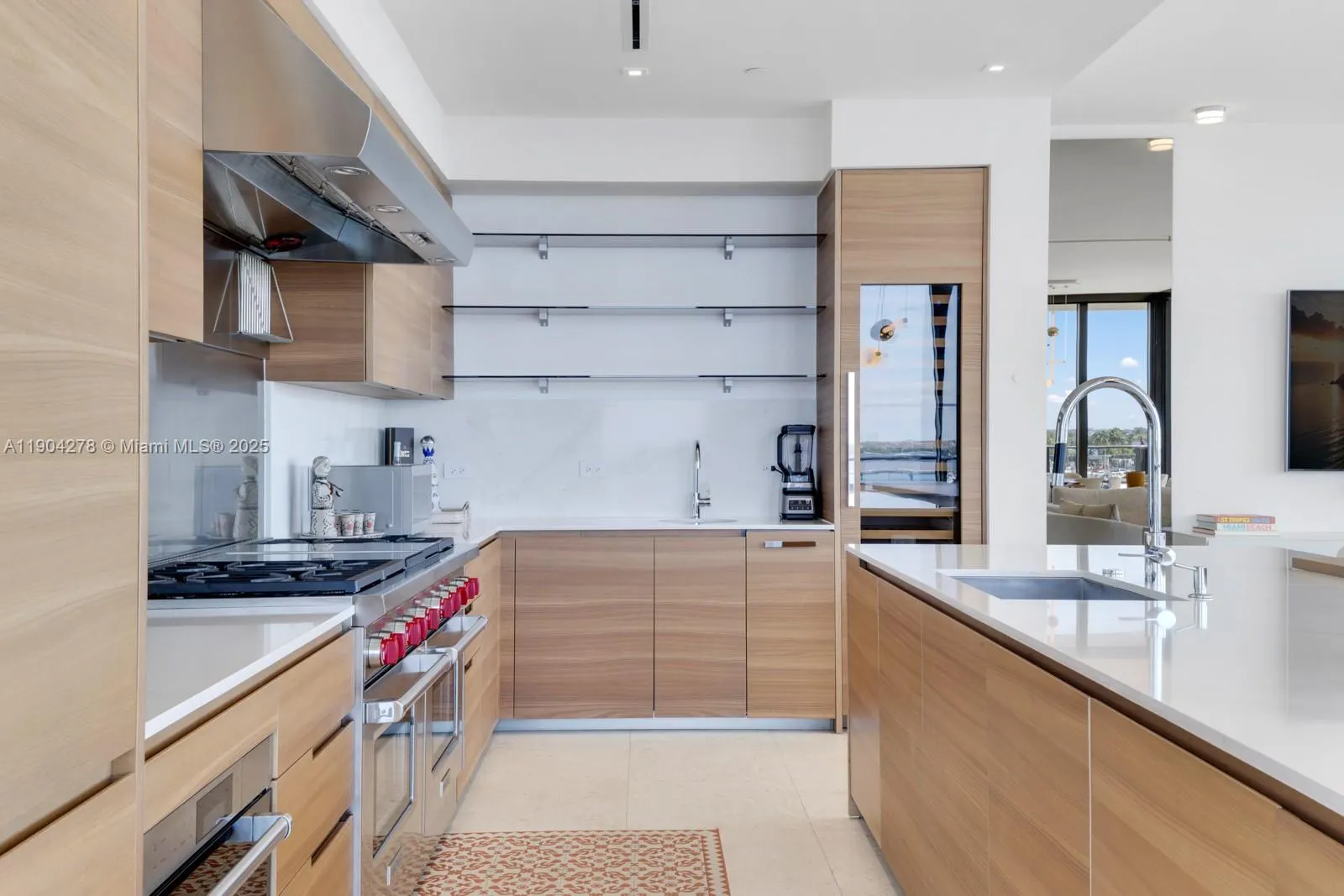 3581 E Glencoe St, #501