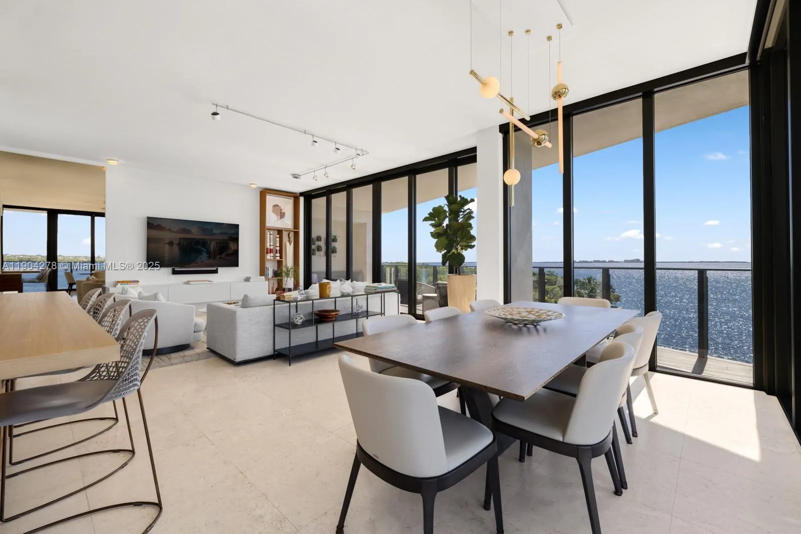 3581 E Glencoe St, #501