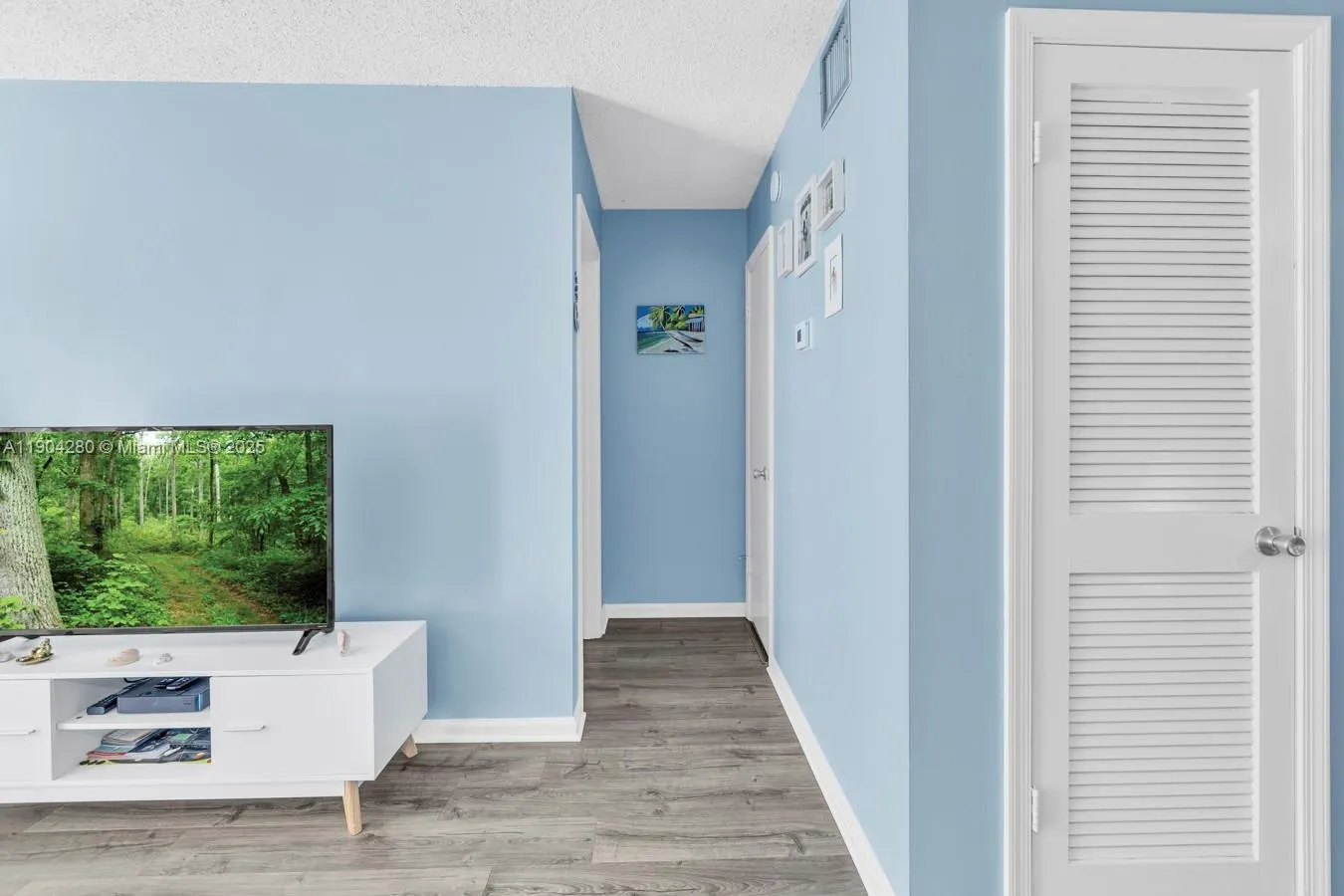 6207 Bay Club Dr, #3