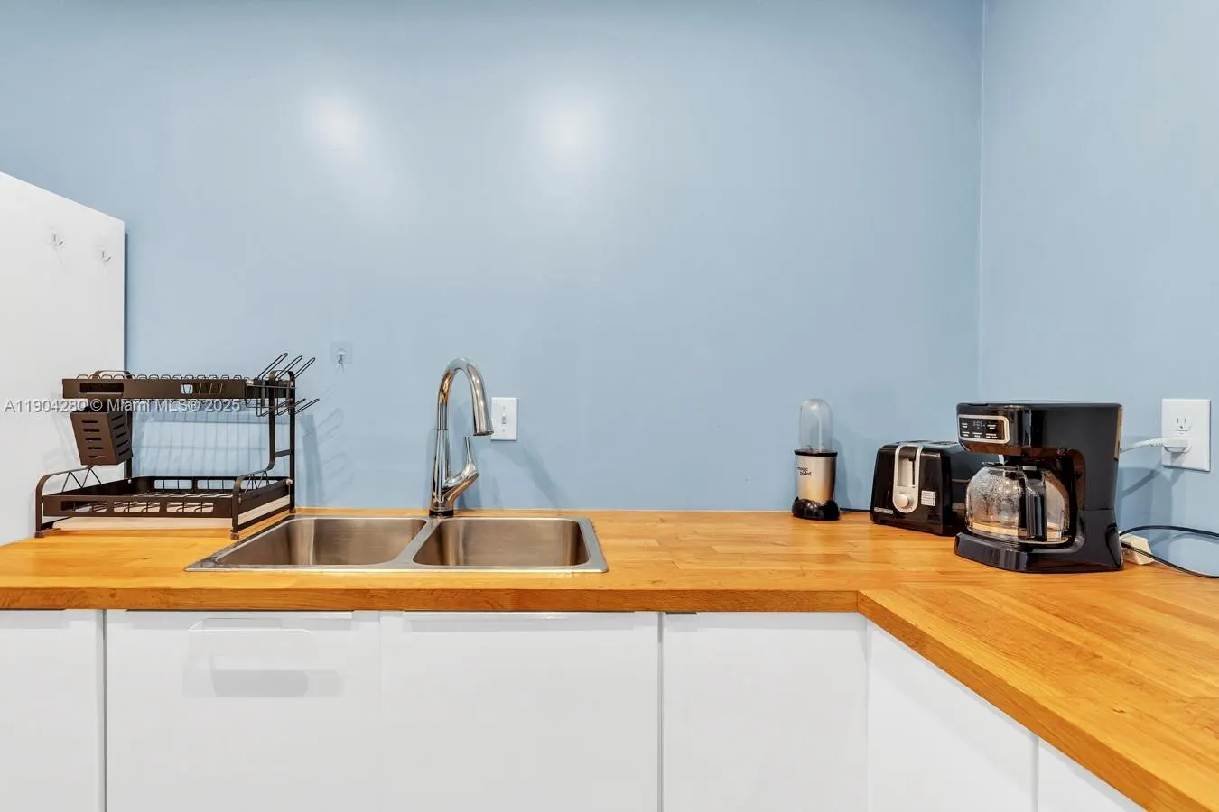 6207 Bay Club Dr, #3