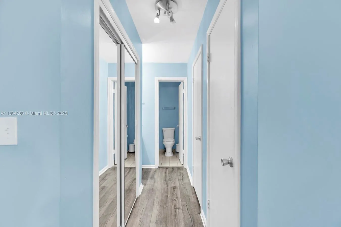 6207 Bay Club Dr, #3