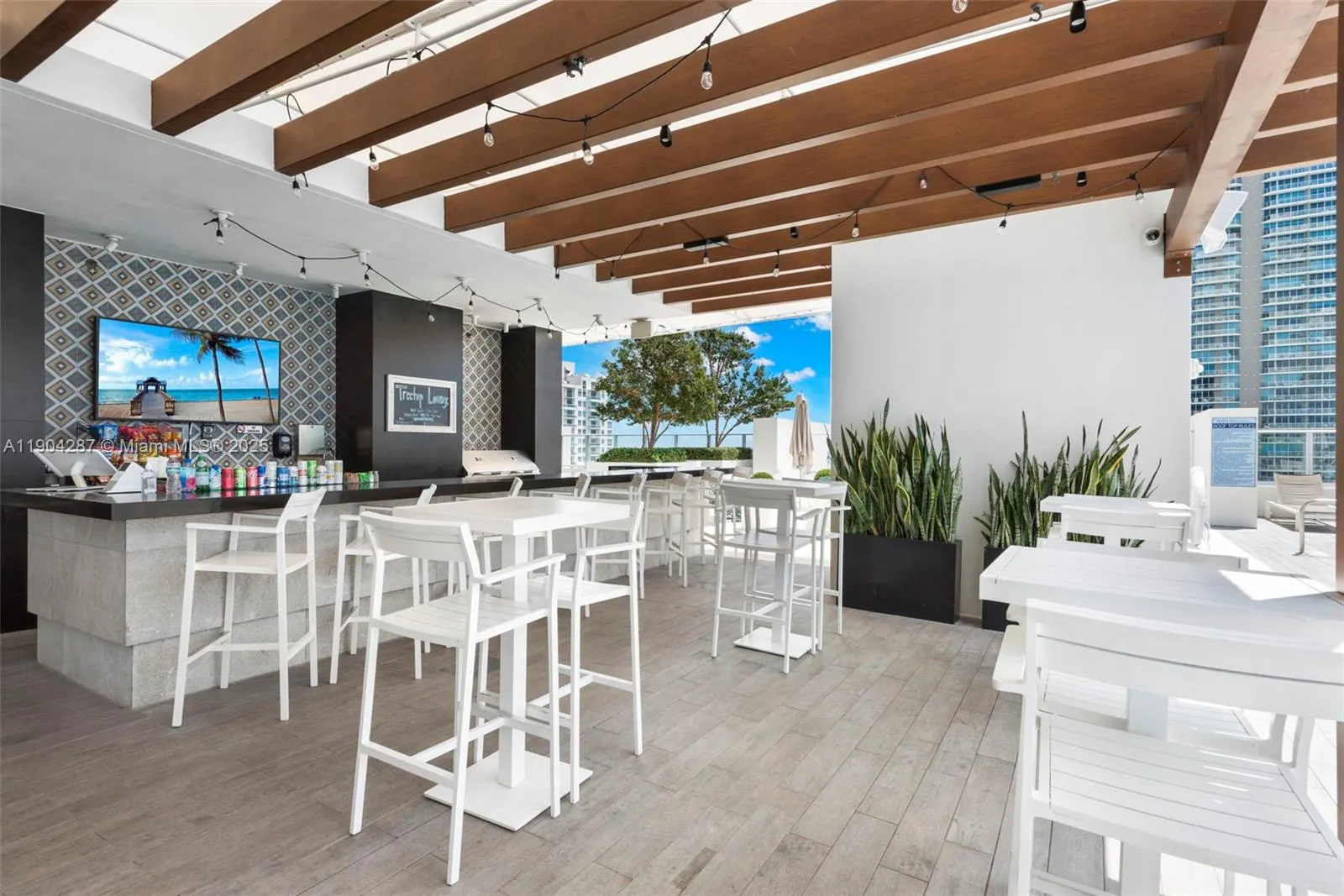 1010 Brickell Ave, #1706