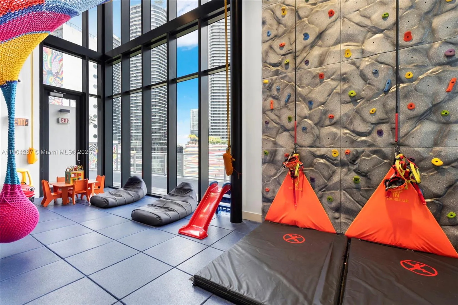 1010 Brickell Ave, #1706