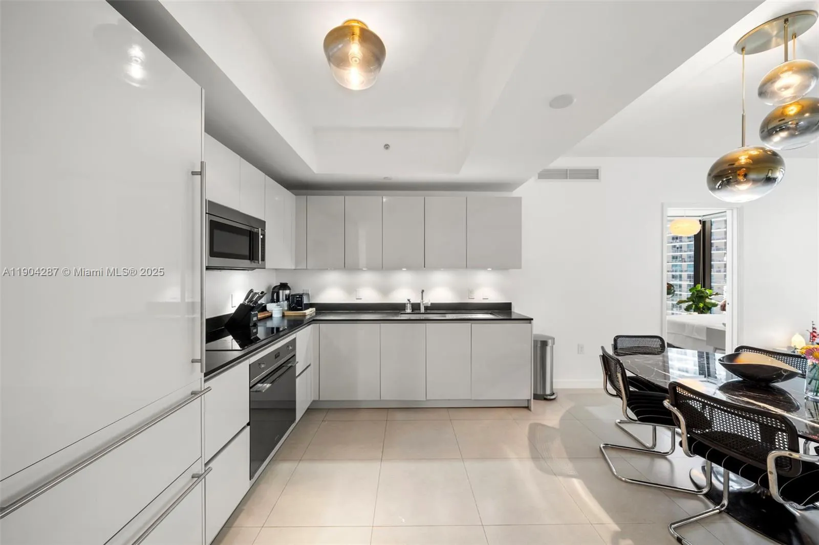 1010 Brickell Ave, #1706