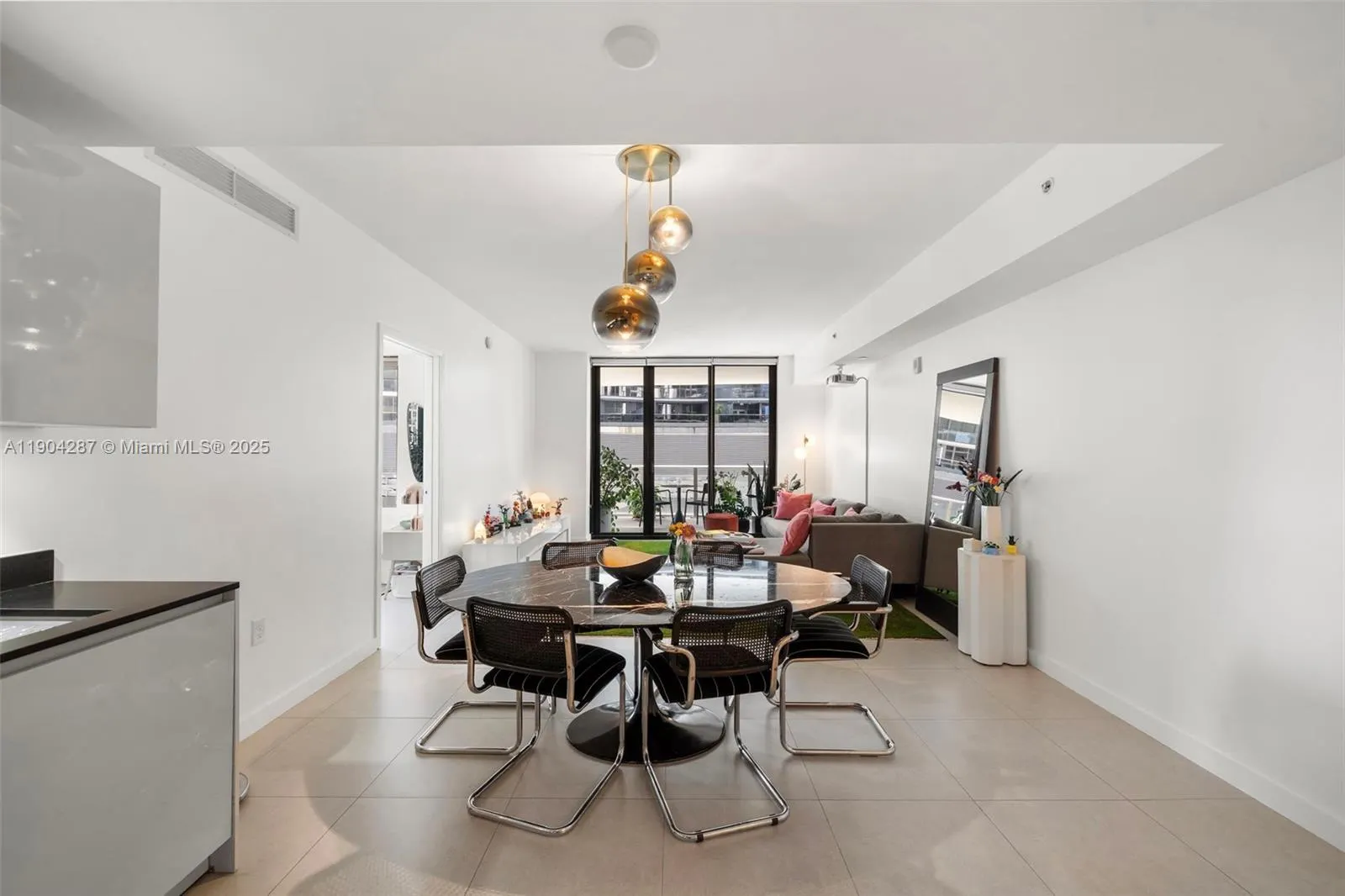 1010 Brickell Ave, #1706