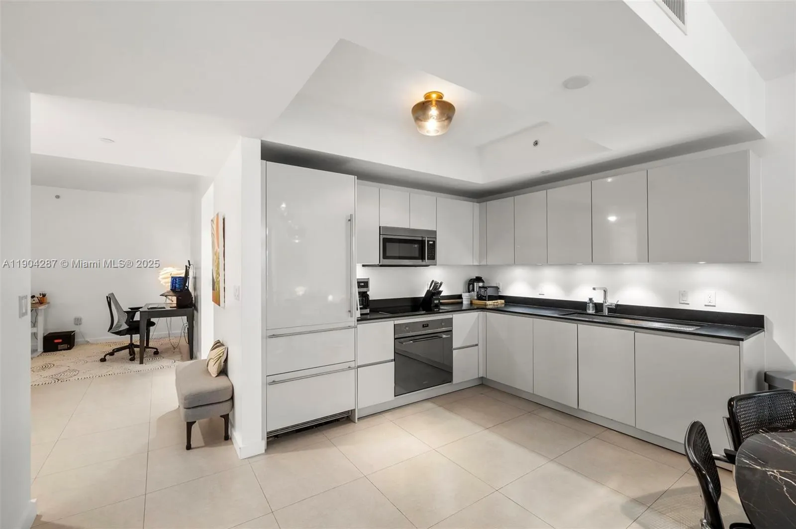 1010 Brickell Ave, #1706