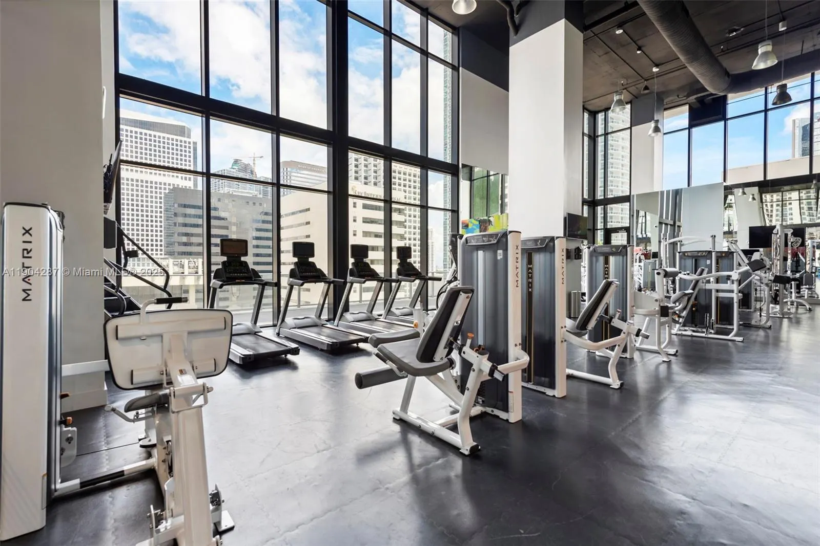 1010 Brickell Ave, #1706