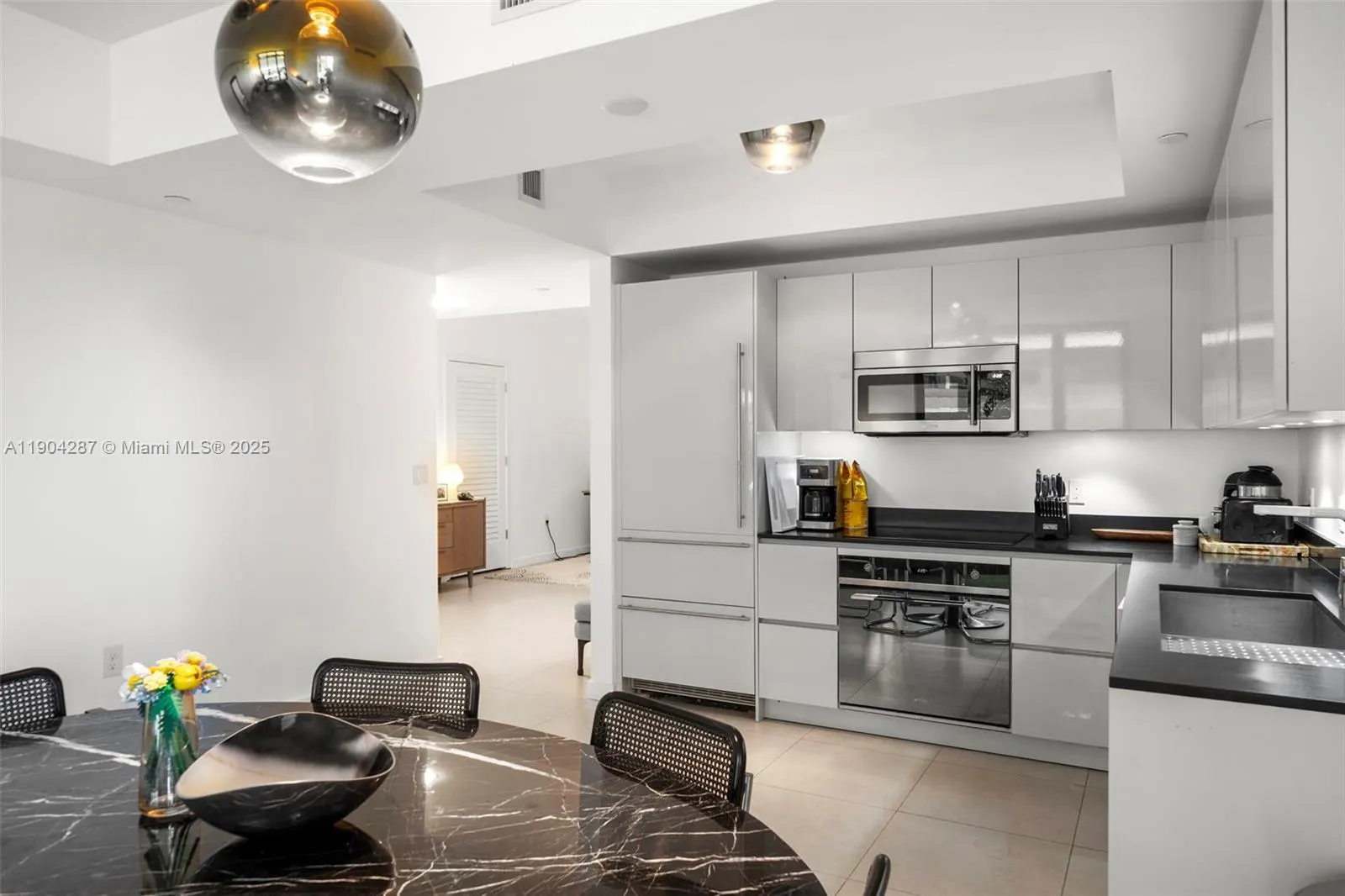 1010 Brickell Ave, #1706