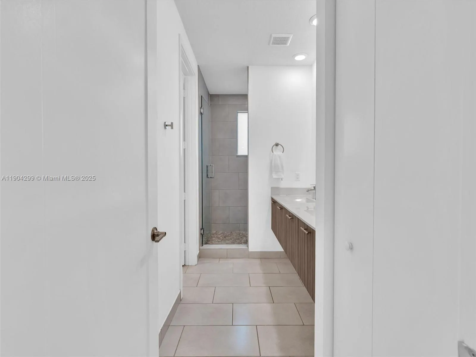 6410 NW 102nd Path, #302