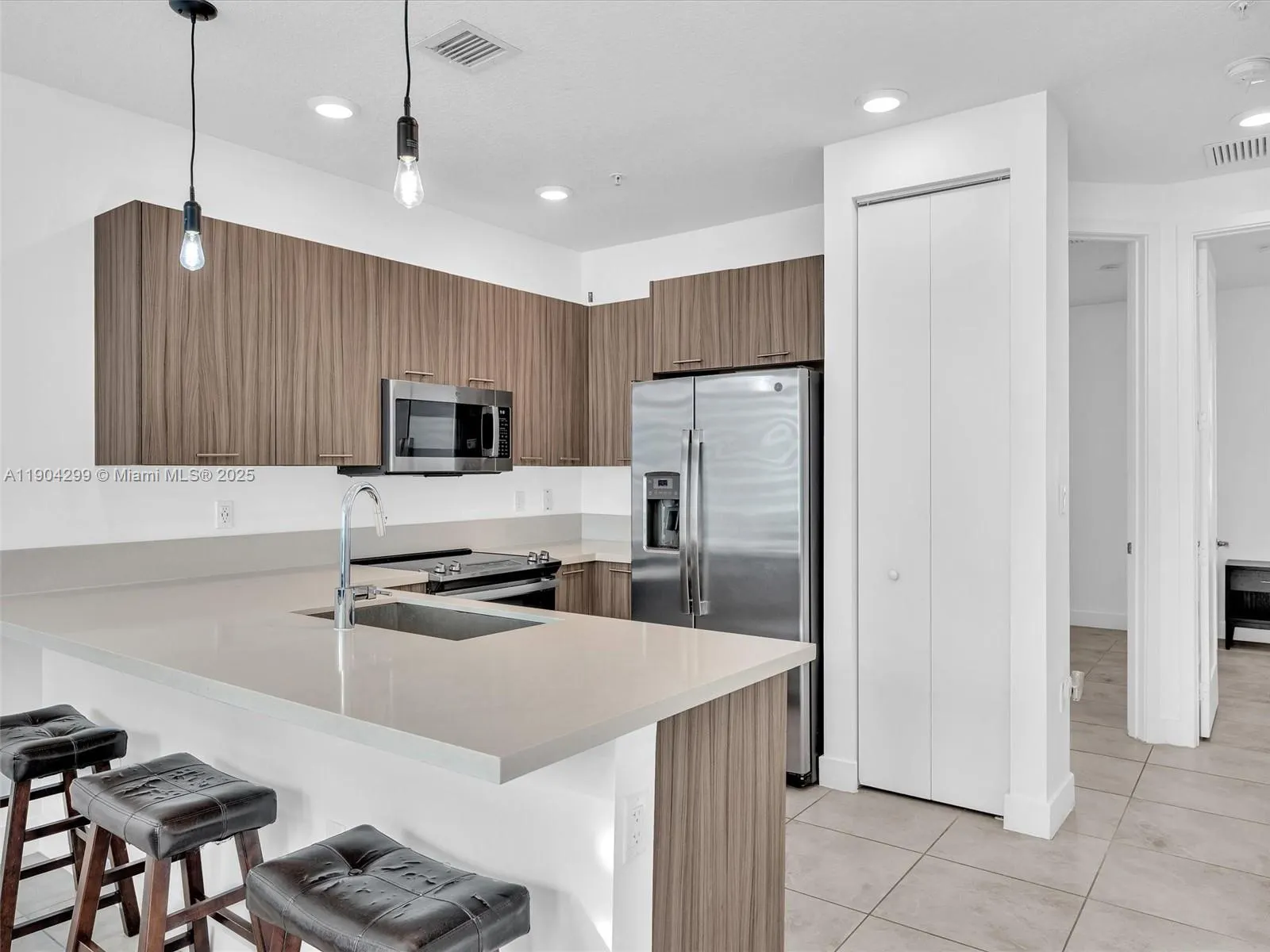 6410 NW 102nd Path, #302