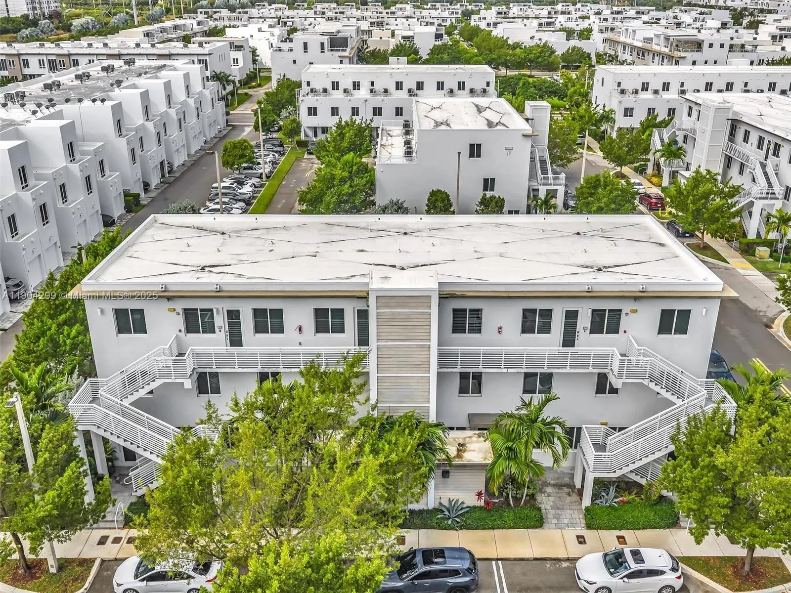 6410 NW 102nd Path, #302