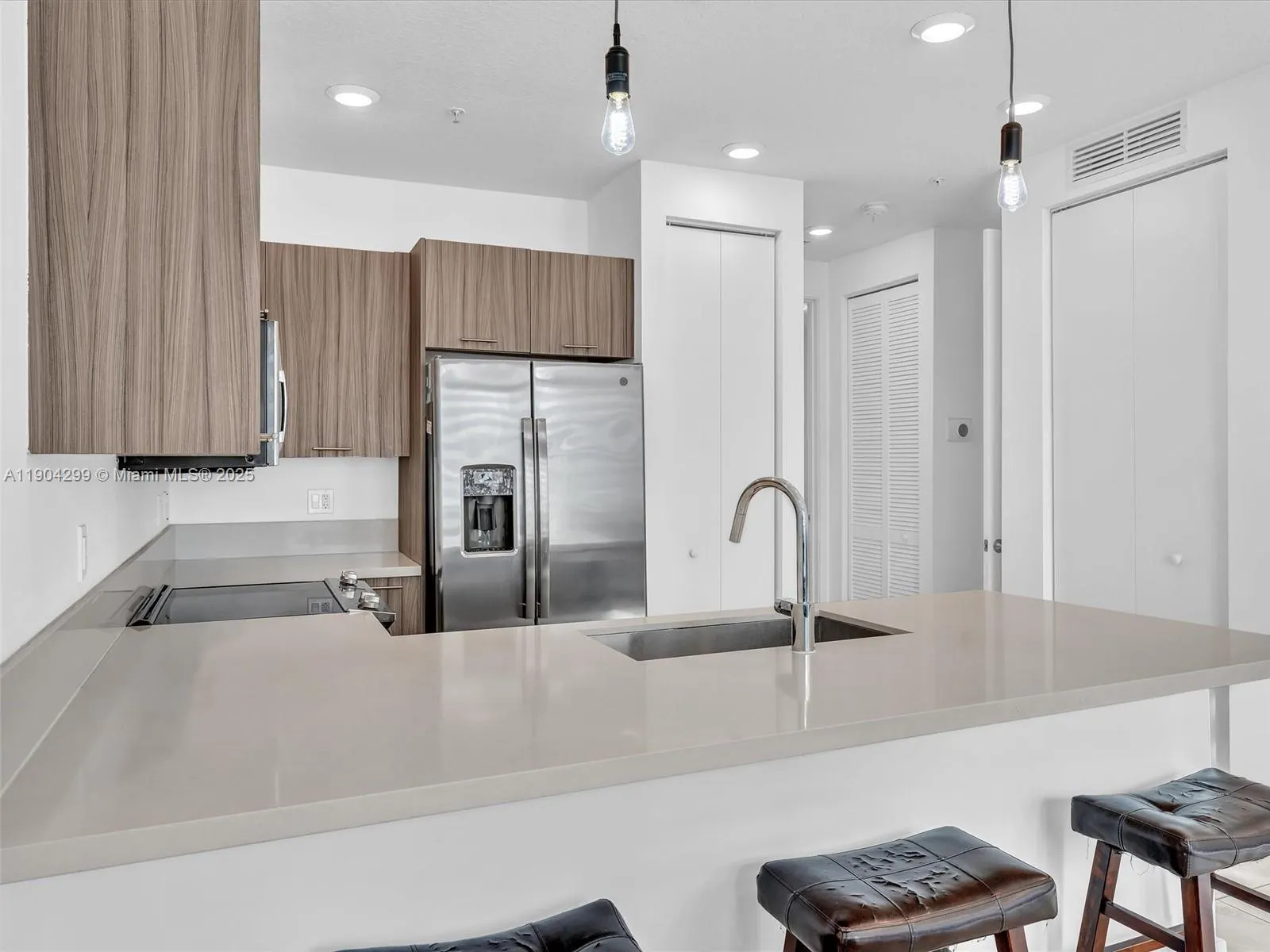 6410 NW 102nd Path, #302