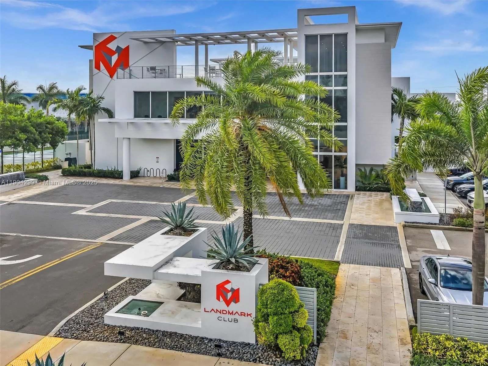 6410 NW 102nd Path, #302