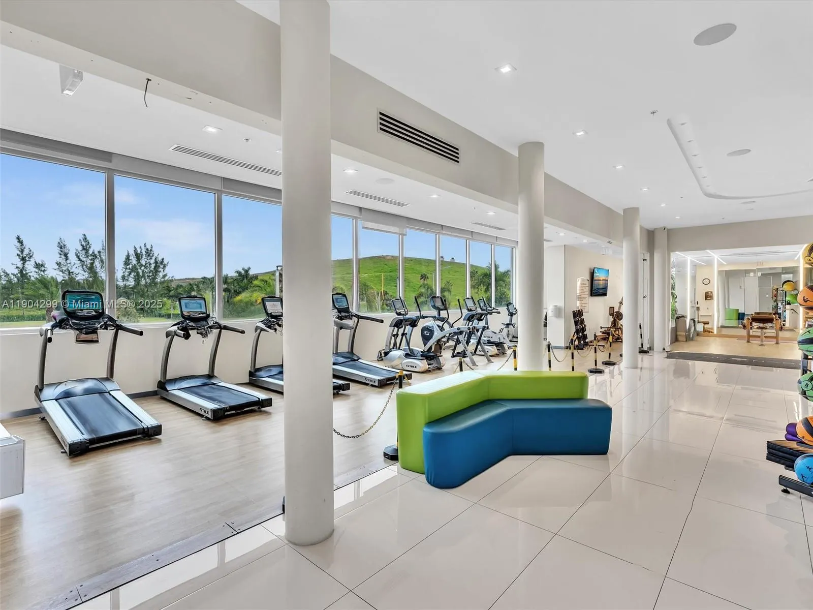 6410 NW 102nd Path, #302