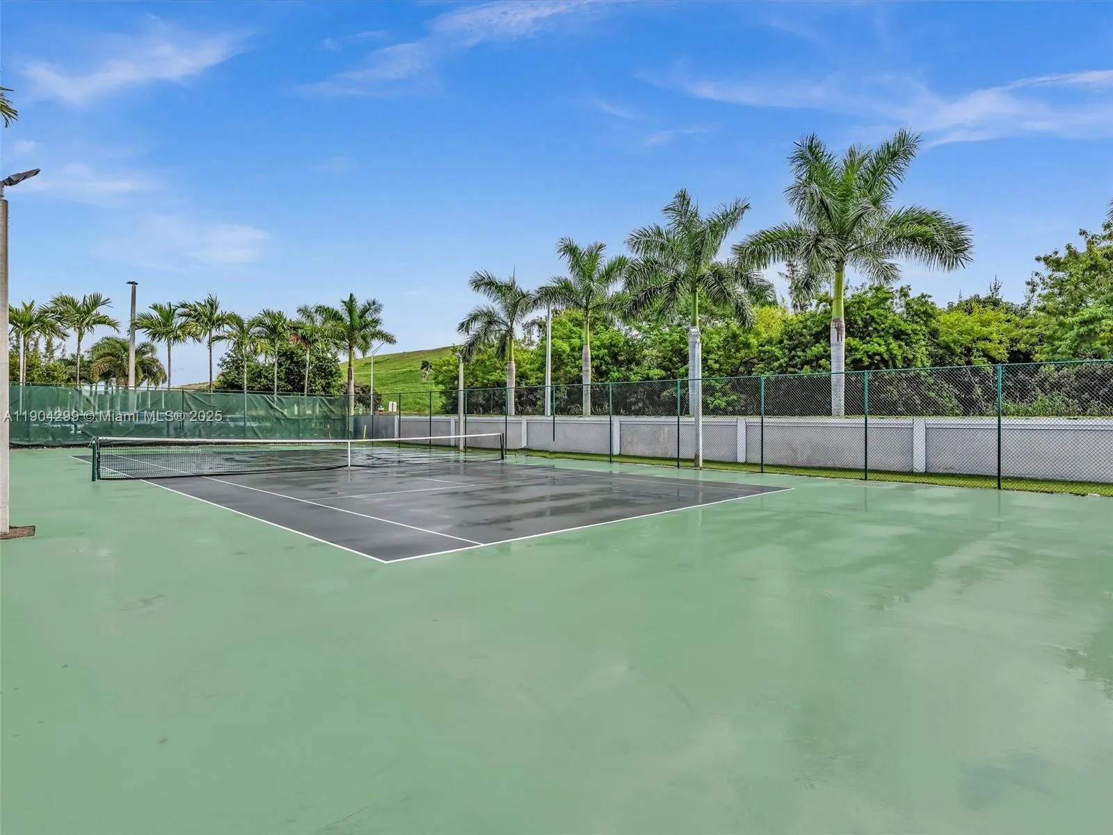 6410 NW 102nd Path, #302