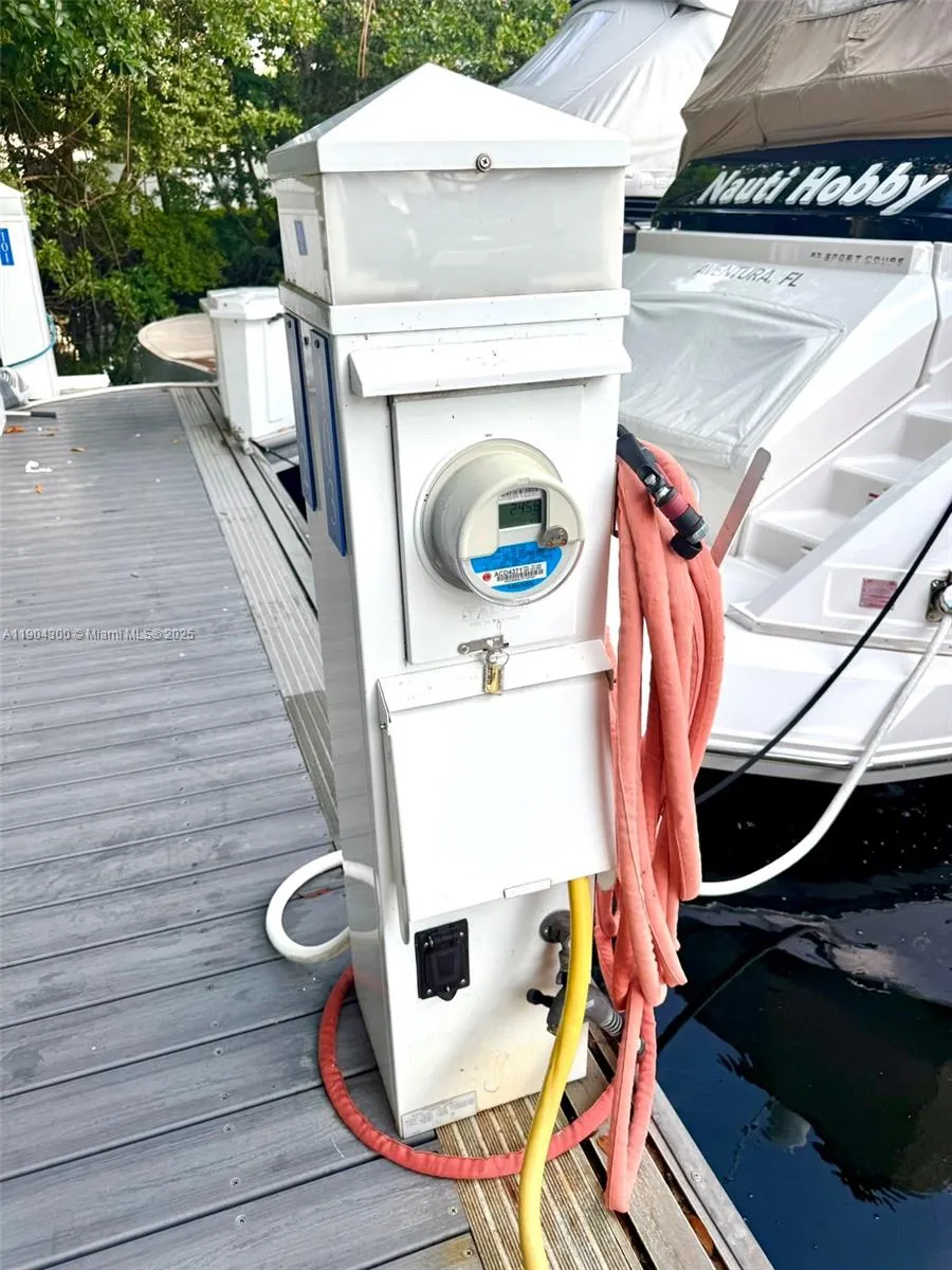 3575 Mystic Pointe Dr Slip 103