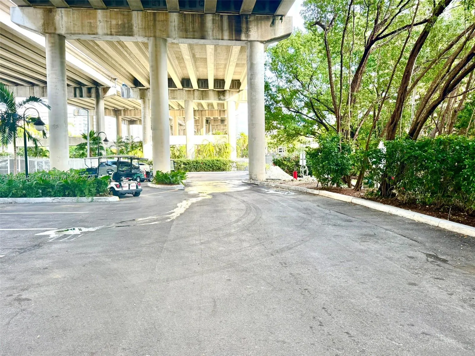 3575 Mystic Pointe Dr Slip 103