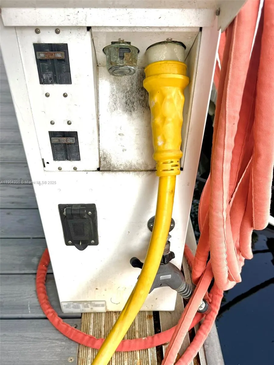 3575 Mystic Pointe Dr Slip 103