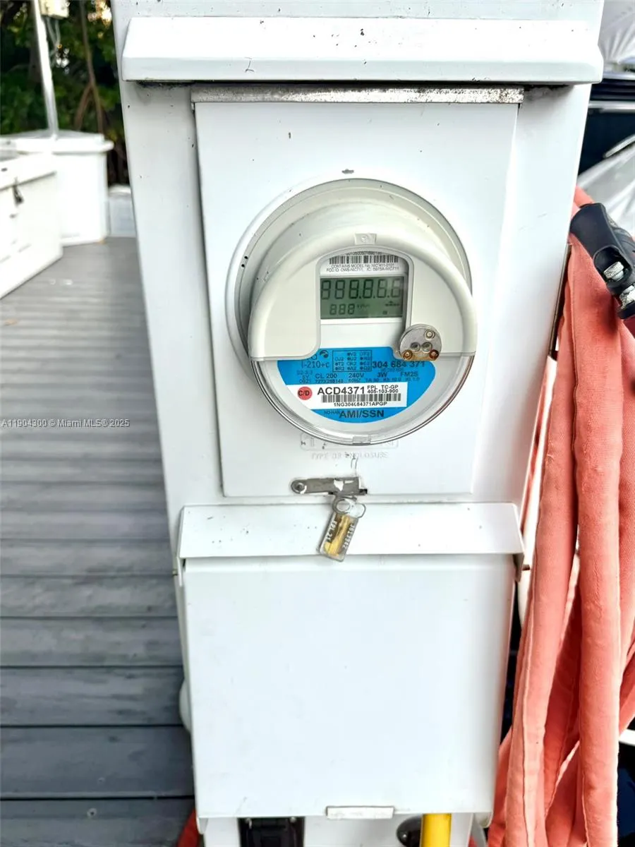 3575 Mystic Pointe Dr Slip 103