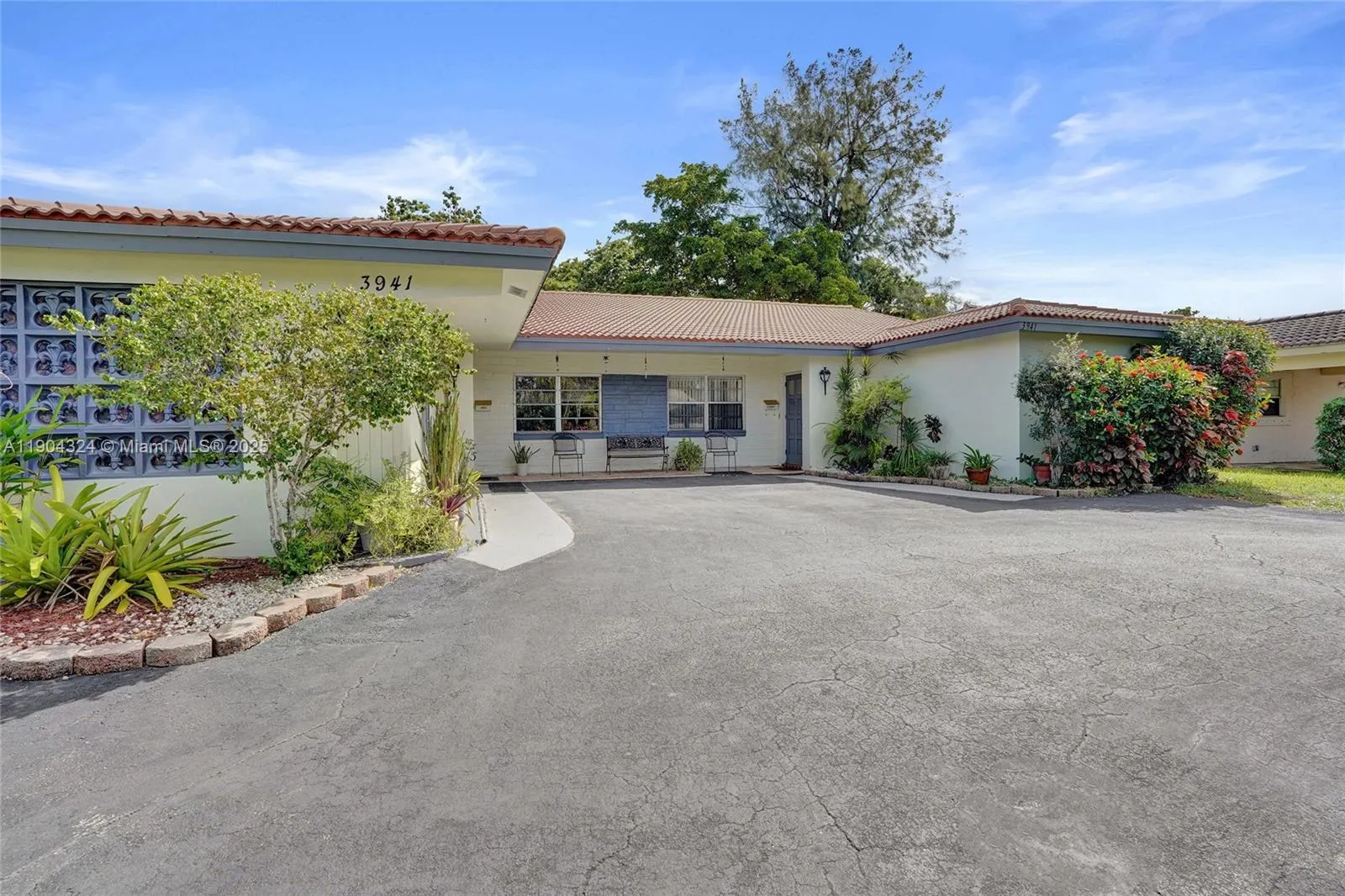 3941 NW 110th Ave
