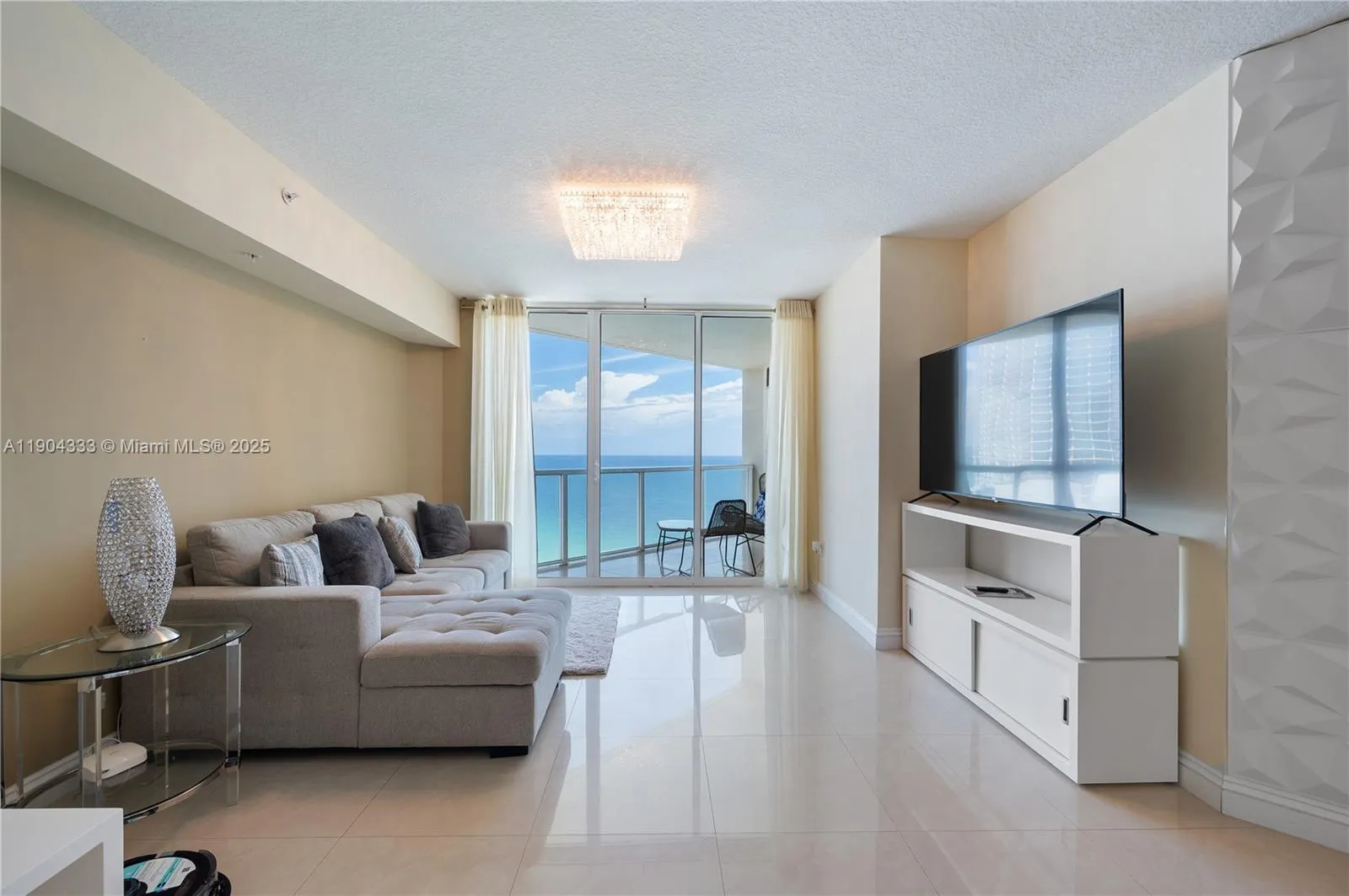 16699 Collins Ave, #3305